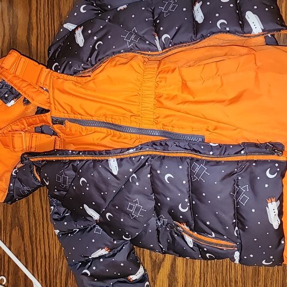 Wippette Snowsuit Size 2T - Picture 9 of 9